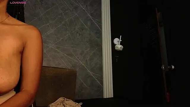 YummyDuooo online show from January 2026 11:58:02 AM