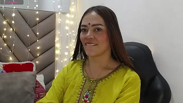 Snapshot of shantala_krisha chatting on June 2026 07:01:02 PM shantala krisha online show from June 2026 07:01:02 PM
