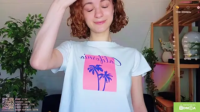 Curly Moon online show from March 2025 02:13:01 PM