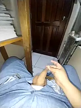 Whiper2024 online show from March 2026 06:23:02 PM