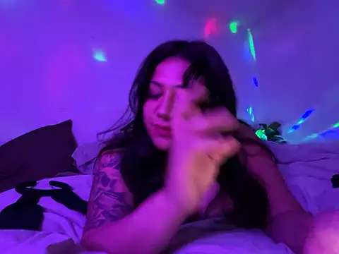 Phoenixcalixo online show from April 2026 08:23:02 AM