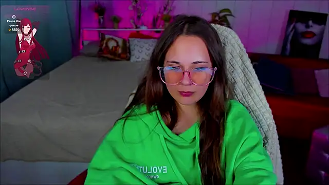 Snapshot of Makima_lee chatting on February 2025 04:36:02 PM Makima lee online show from February 2025 04:36:02 PM