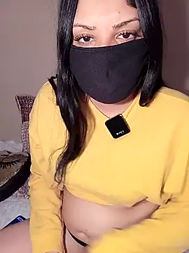 Snapshot of The_Arabien_Queen chatting on February 2025 01:52:02 AM The Arabien Queen online show from February 2025 01:52:02 AM