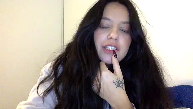 Snapshot of Mariasool chatting on January 2025 05:21:01 AM Mariasool online show from January 2025 05:21:01 AM