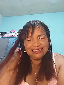 Snapshot of _violetta_- chatting on July 2026 01:32:02 AM violetta - online show from July 2026 01:32:02 AM