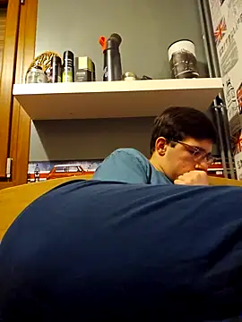 Snapshot of Azerty0911 chatting on November 2025 10:09:02 PM Azerty0911 online show from November 2025 10:09:02 PM