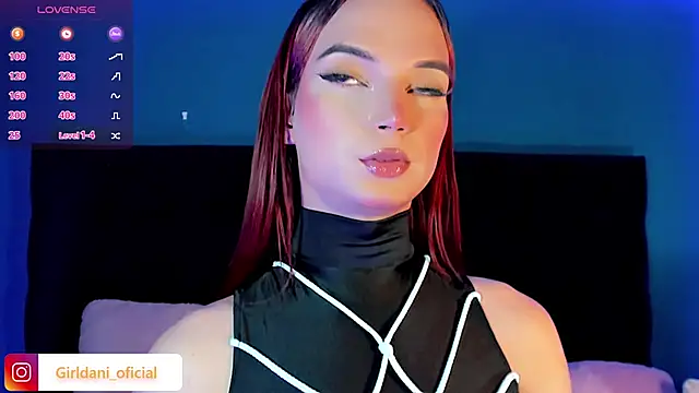 Liittle foxxxy online show from January 2025 07:17:02 AM