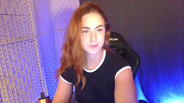 KayleyxEmily online show from February 2026 09:11:02 PM