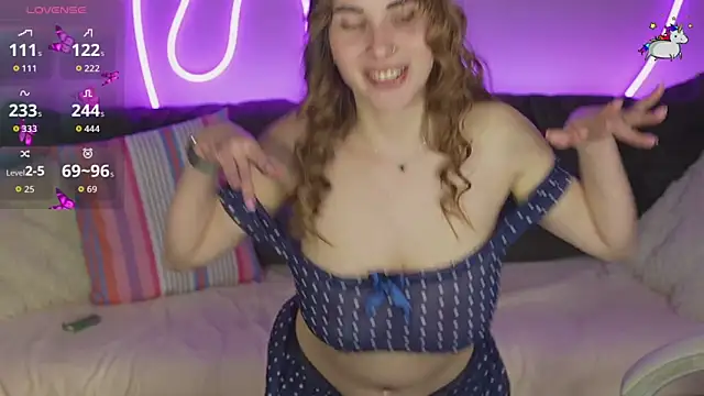 JennyyLuv online show from November 2025 03:39:01 PM