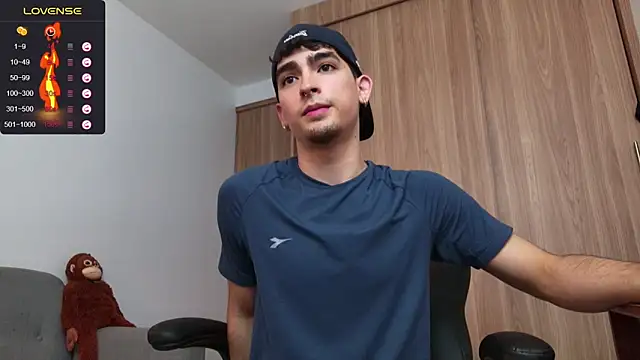 zenn rush1 online show from December 2024 12:06:02 PM