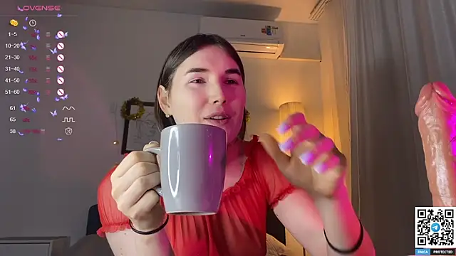 Snapshot of Maria_Bowie chatting on January 2025 11:33:02 PM Maria Bowie online show from January 2025 11:33:02 PM