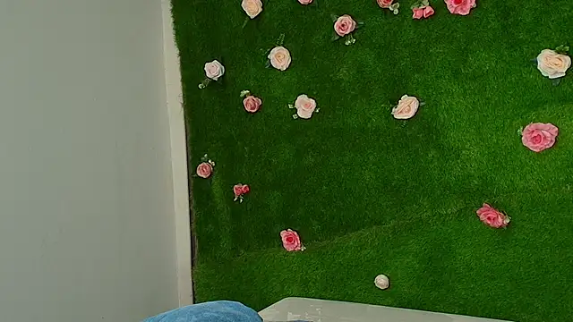 Huge Titties  online show from January 2026 05:38:02 PM