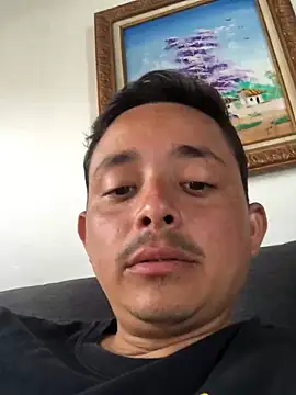 isacalejandroo online show from January 2025 07:12:01 PM