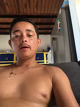 isacalejandroo online show from February 2025 04:47:01 PM