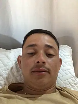 isacalejandroo online show from February 2025 04:34:02 PM