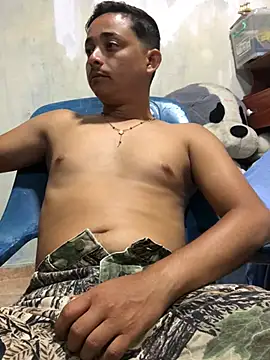 isacalejandroo online show from February 2025 03:17:02 AM