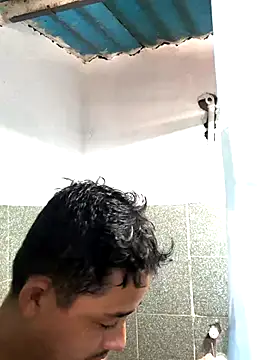 isacalejandroo online show from September 2025 05:18:01 PM