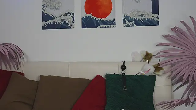 tiffannyjons online show from December 2024 06:17:01 PM