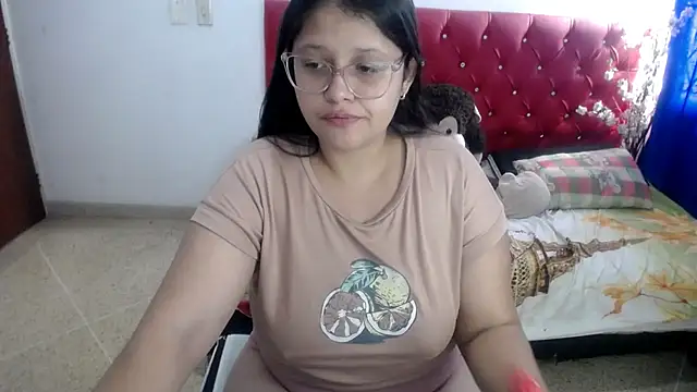 Snapshot of angel_barbie_1 chatting on May 2026 02:45:02 PM angel barbie 1 online show from May 2026 02:45:02 PM