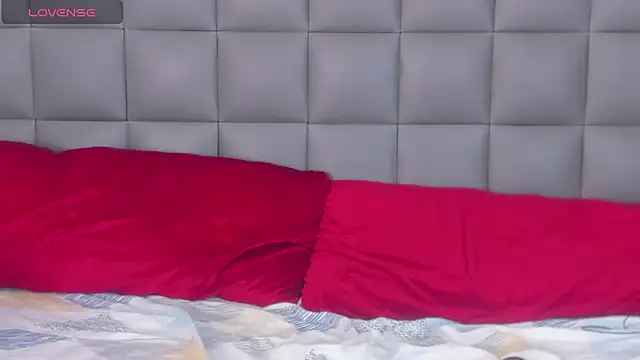 honey moonts online show from February 2025 01:49:02 PM