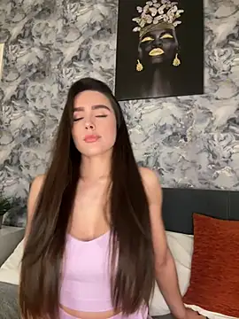 EmmaRosalie online show from March 2025 08:29:02 PM