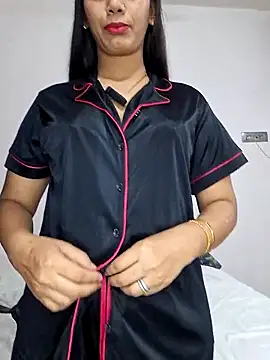 Garima G online show from December 2025 04:58:02 PM