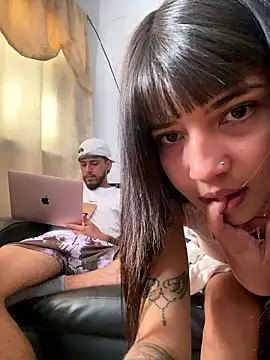 Snapshot of Rouuus12 chatting on January 2026 01:57:01 PM Rouuus12 online show from January 2026 01:57:01 PM