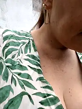 sussy 185 online show from December 2024 03:17:01 PM