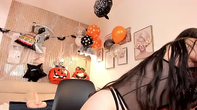 Eliz jane online show from October 2025 12:56:02 PM