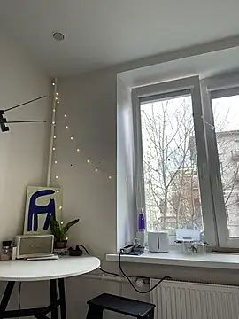 SuzieMurray online show from April 2026 08:33:02 AM