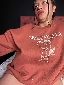 Im Little online show from February 2025 06:32:02 AM