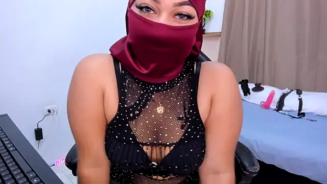 Snapshot of Kendra_Kait chatting on March 2025 03:03:02 PM Kendra Kait online show from March 2025 03:03:02 PM