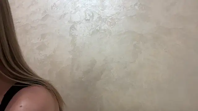 Snapshot of CaitlinaJayne23 chatting on February 2026 04:55:01 AM CaitlinaJayne23 online show from February 2026 04:55:01 AM