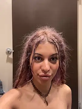 AlyssaHottv  online show from February 2025 03:06:01 PM