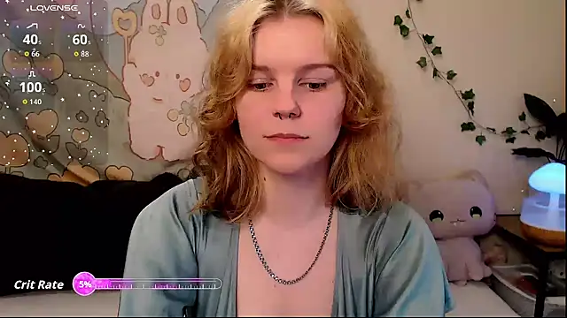 Moona xx online show from May 2026 10:59:01 PM