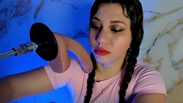 Snapshot of hade_cute chatting on January 2026 04:43:01 PM hade cute online show from January 2026 04:43:01 PM