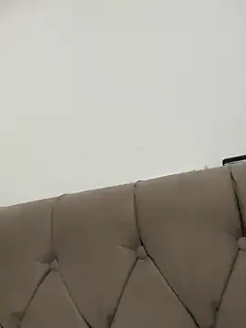 Snapshot of Maduanne chatting on February 2025 04:04:01 AM Maduanne online show from February 2025 04:04:01 AM