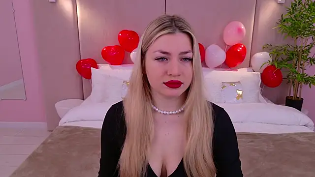 Snapshot of HelenaMorgan chatting on February 2025 03:07:02 AM HelenaMorgan online show from February 2025 03:07:02 AM