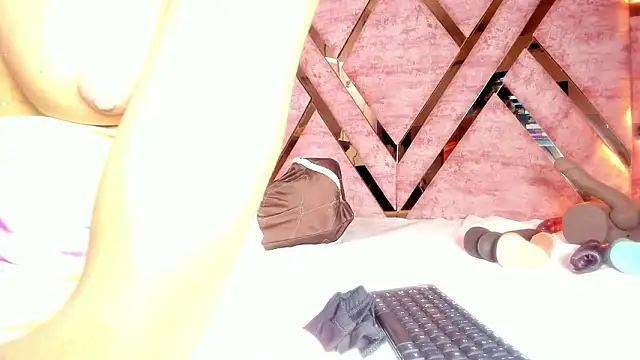 tifany bigdick online show from March 2026 06:46:01 PM