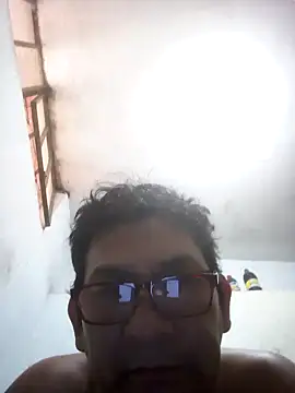 ardiente47 online show from October 2025 06:50:02 PM