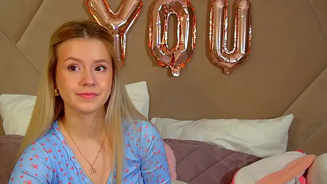 MilanaBalmain online show from February 2026 04:32:01 AM