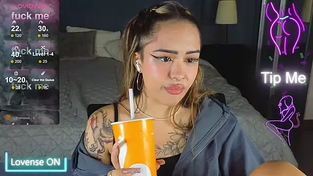 baby  kim online show from November 2025 08:19:02 PM