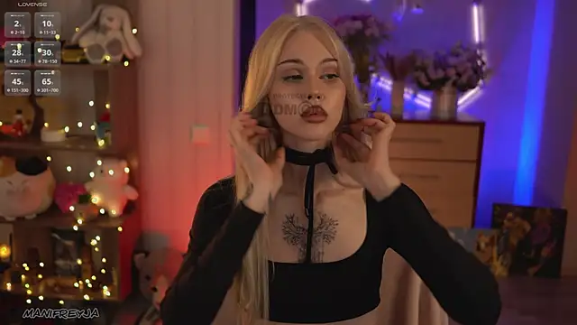 ManiFreyja online show from April 2026 08:00:02 PM