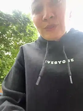 Snapshot of adarussell chatting on February 2025 04:56:02 PM adarussell online show from February 2025 04:56:02 PM