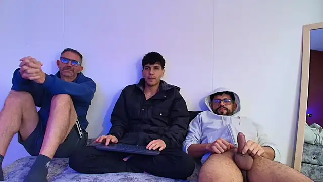 Benjamin show online show from December 2025 02:22:01 PM