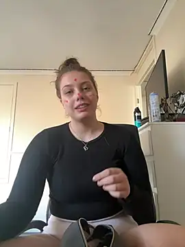 Snapshot of Krystal_Tx chatting on March 2025 11:39:02 AM Krystal Tx online show from March 2025 11:39:02 AM