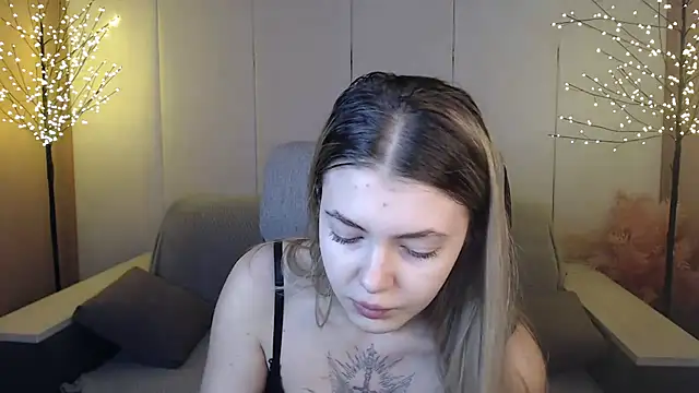 Snapshot of Ritaneer chatting on January 2025 09:13:02 AM Ritaneer online show from January 2025 09:13:02 AM