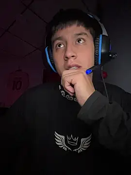 Stiven 017 online show from January 2026 12:15:02 AM