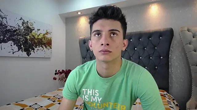 Snapshot of MrWilliseo chatting on January 2025 07:58:02 PM MrWilliseo online show from January 2025 07:58:02 PM