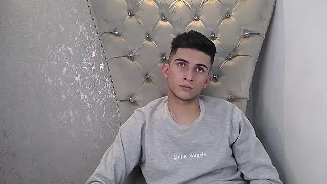 Snapshot of MrWilliseo chatting on January 2025 09:15:02 PM MrWilliseo online show from January 2025 09:15:02 PM